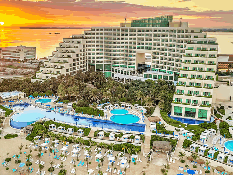 Thousands of places to stay in Cancun